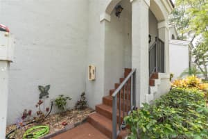 11978 NW 11th St, Pembroke Pines, FL 33026, Sold 10/07/21