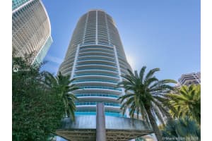 Add Building Entrance, 2127 Brickell Ave, Miami, FL 33129, Sold 05/27/22