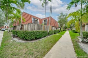 719 NW 99th Cir, Plantation, FL 33324, Sold 10/18/21