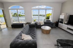 3740 SW 51st St, Fort Lauderdale, FL 33312, Sold 11/25/21