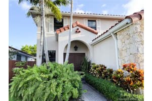 9782 NW 9th St, Miami, FL 33172, Sold 10/12/21