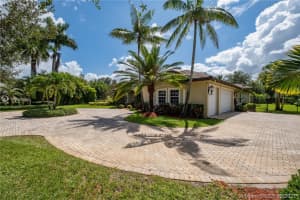 2850 Jockey Cir, Davie, FL 33330, Sold 12/01/21