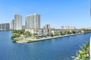 3250 NE 188th St, Aventura, FL 33180, Sold 11/10/21