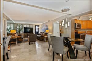 5225 Collins Ave, Miami, FL 33140, Sold 04/06/22