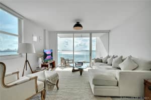 800 Claughton Island Dr, Miami, FL 33131, Sold 11/24/21