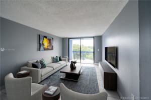 9460 Fontainebleau Blvd, Miami, FL 33172, Sold 11/15/21