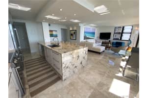 2555 Collins Ave, Miami, FL 33140, Sold 10/29/21