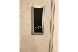 1435 Brickell Ave, Miami, FL 33131, Sold 12/20/21