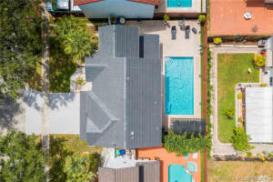 19242 NW 89th Ave, Hialeah, FL 33018, Sold 11/04/21