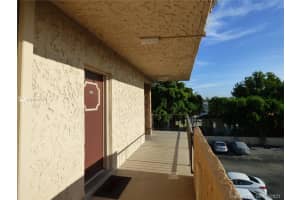8401 SW 107th Ave #301e, Miami, FL 33173, Sold 11/12/21