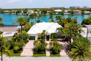 621 N Mashta Dr, Key Biscayne, FL 33149, Sold 11/29/21