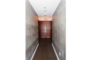 1425 Brickell Ave #50c, Miami, FL 33131, Sold 05/03/22