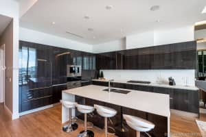 3300 NE 188th St UPH11, Aventura, FL 33180, Sold 09/28/21