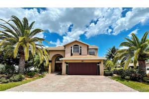 5840 SW 57th Way, Davie, FL 33314, Sold 11/08/21