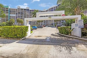 400 Leslie Dr, Hallandale Beach, FL 33009, Sold 11/23/21