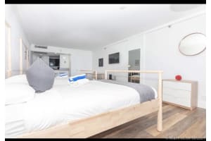 5445 Collins Ave, Miami Beach, FL 33140, Sold 11/12/21