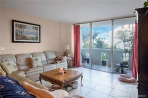 800 West Ave, Miami Beach, FL 33139, Sold 12/31/21