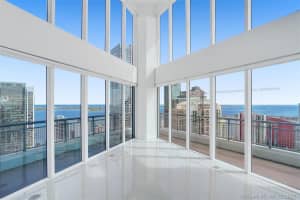 60 SW 13th St, Miami, FL 33130, Sold 01/31/22