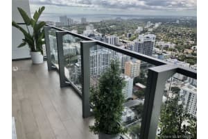 88 SW 7th St, Miami, FL 33130, Sold 12/17/21