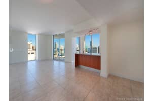 185 SW 7th St 12th floor, Miami, FL 33130, Sold 02/15/22