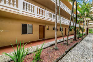 17000 NW 67th Ave, Hialeah, FL 33015, Sold 10/18/21