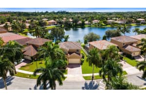 3770 Woodfield Dr, Coconut Creek, FL 33073, Sold 12/03/21
