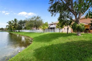 3770 Woodfield Dr, Coconut Creek, FL 33073, Sold 12/03/21