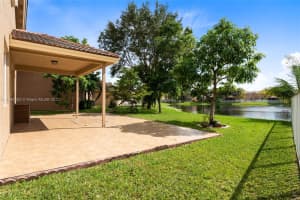 3770 Woodfield Dr, Coconut Creek, FL 33073, Sold 12/03/21