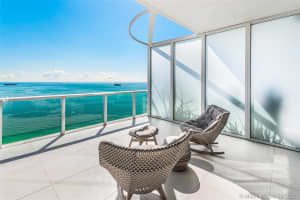 100 South Pointe Dr, Miami Beach, FL 33139, Sold 01/31/22