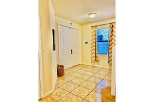 8854 W 33rd Ave, Hialeah, FL 33018, Sold 12/14/21