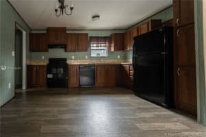 13360 SW 5th Ct, Davie, FL 33325, Sold 11/12/21