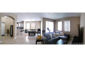 10132 NW 7th St, Miami, FL 33172, Sold 11/05/21