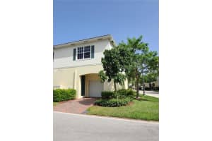 215 SW 7th Ct, Pompano Beach, FL 33060, Sold 10/05/21