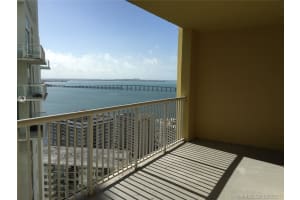 170 SE 14th St, Miami, FL 33131, Sold 01/04/22
