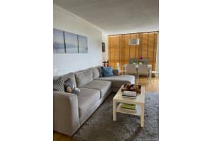 1901 Brickell Ave APT B1706, Miami, FL 33129, Sold 12/13/21