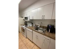 4110 NW 79th Ave #2a, Doral, FL 33166, Sold 12/30/21