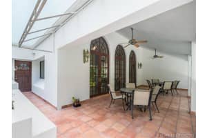 7255 W Lago Dr, Coral Gables, FL 33143, Sold 01/27/22