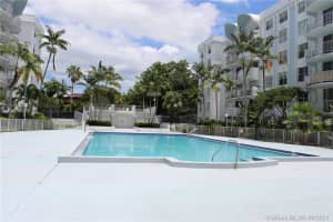 498 NW 165th St, Miami, FL 33169, Sold 11/30/21