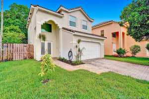1621 SW 102nd Ave, Pembroke Pines, FL 33025, Sold 12/15/21