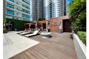1080 Brickell Ave, Miami, FL 33131, Sold 01/02/22