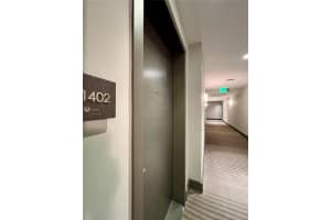 1080 Brickell Ave, Miami, FL 33131, Sold 01/02/22