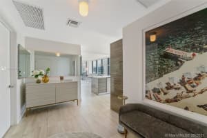 460 NE 28th St, Miami, FL 33137, Sold 12/17/21