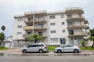 7125 Bonita Dr, Miami Beach, FL 33141, Sold 08/09/22
