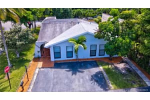 11436 SW 35th Ln, Miami, FL 33165, Sold 11/19/21