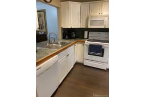 9438 Oakburst Ln B5, Tamarac, FL 33321, Sold 10/20/21