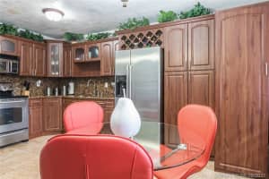 1230 W 54th St #214a, Hialeah, FL 33012, Sold 10/15/21