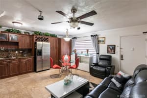 1230 W 54th St #214a, Hialeah, FL 33012, Sold 10/15/21