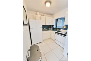 1441 Lincoln Rd, Miami Beach, FL 33139, Sold 11/02/21