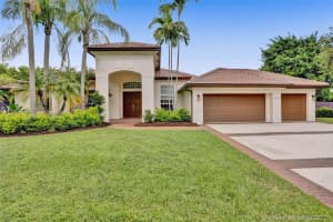 13725 Carlton Dr, Davie, FL 33330, Sold 10/22/21