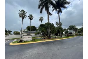 5752 NW 97th Pl, Doral, FL 33178, Sold 01/21/22
